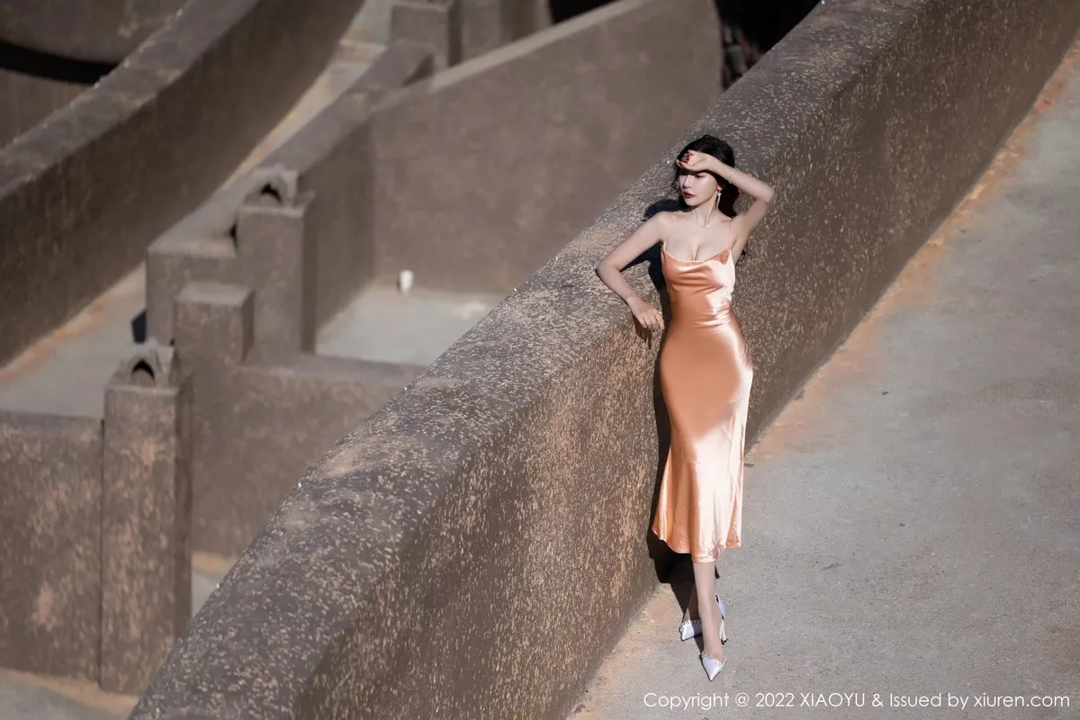 秀人集.com_[XiaoYu画语界]Vol.691_女神王馨瑶yanni云南洱海心愿旅拍泳池薄纱吊裙湿身诱惑写真70P