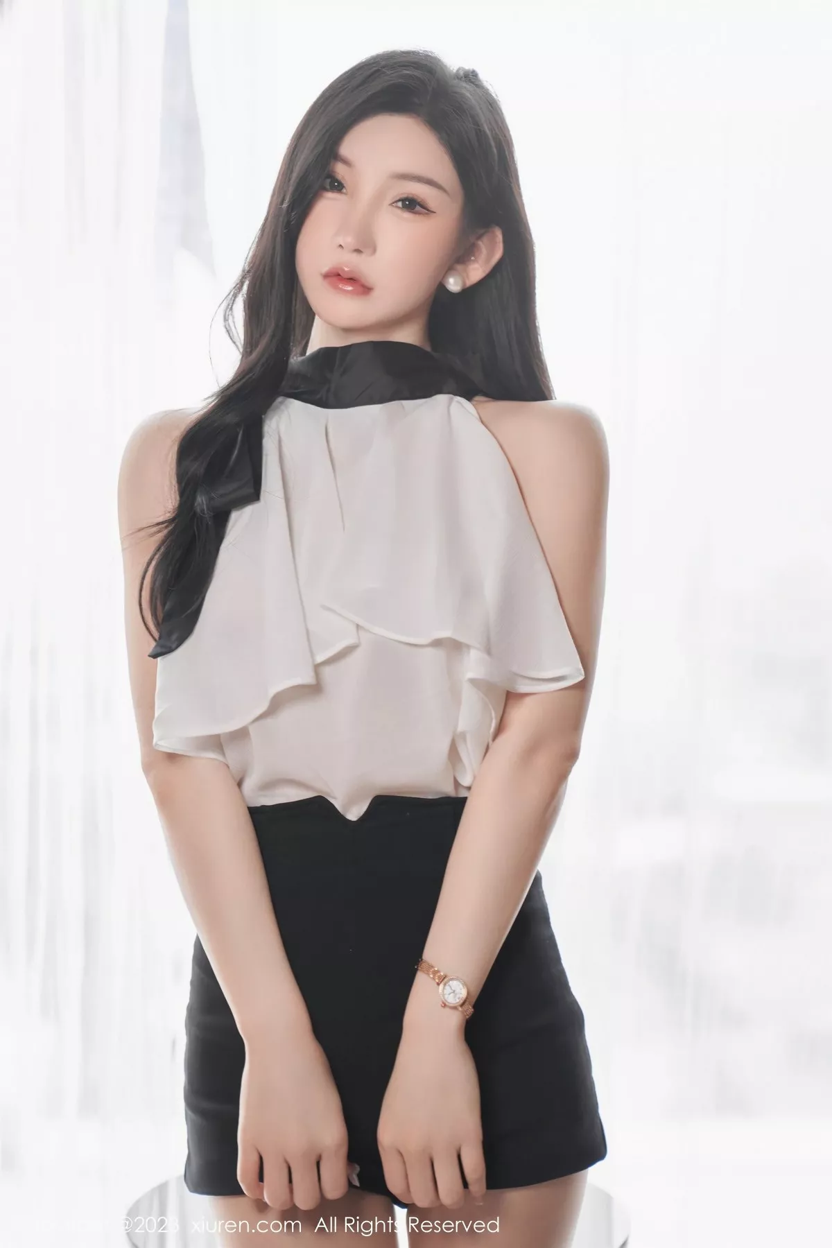 秀人集.com_[XiuRen秀人网]No.6435_女神周于希Sally澳门旅拍白色薄纱服饰配超薄肉丝撩人诱惑写真83P