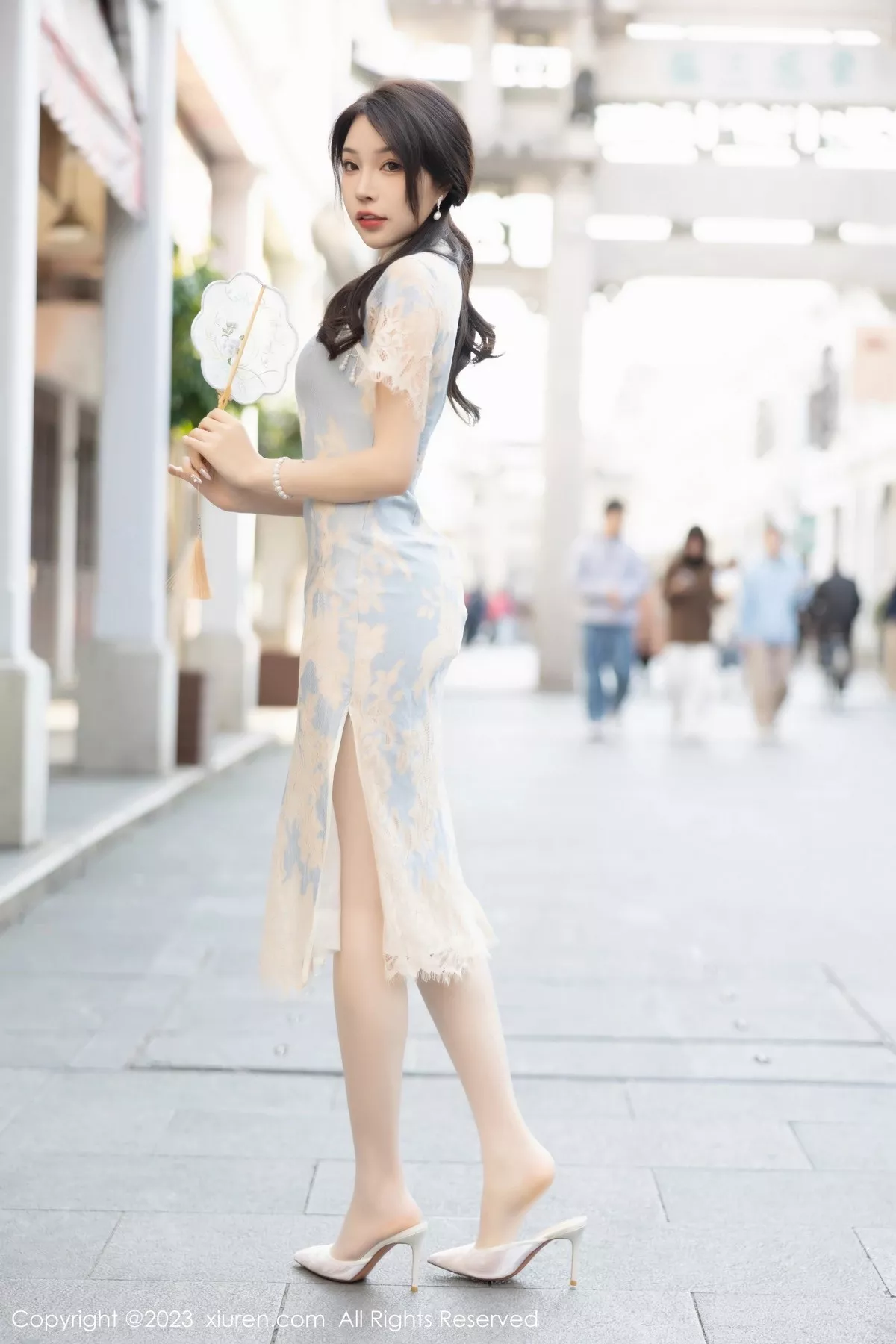 秀人集.com_[XiuRen秀人网]No.6434_女神徐莉芝Booty脱浅色旗袍露蓝浅色蕾丝内衣开档肉丝诱惑写真87P