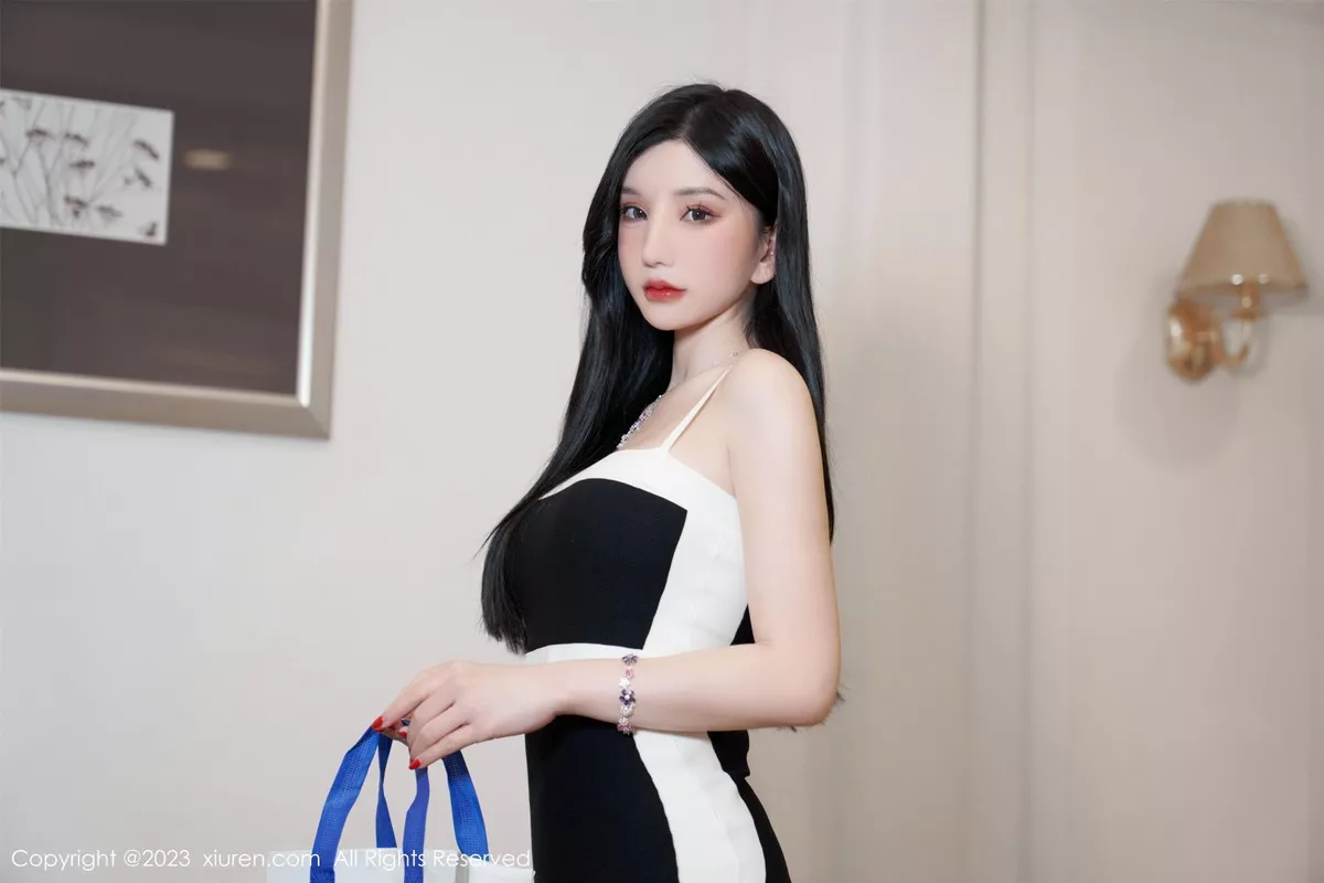 秀人集.com_[XiuRen秀人网]No.6323_女神周于希Sally澳门旅拍剧情主题超薄无内肉丝秀翘臀诱惑写真73P