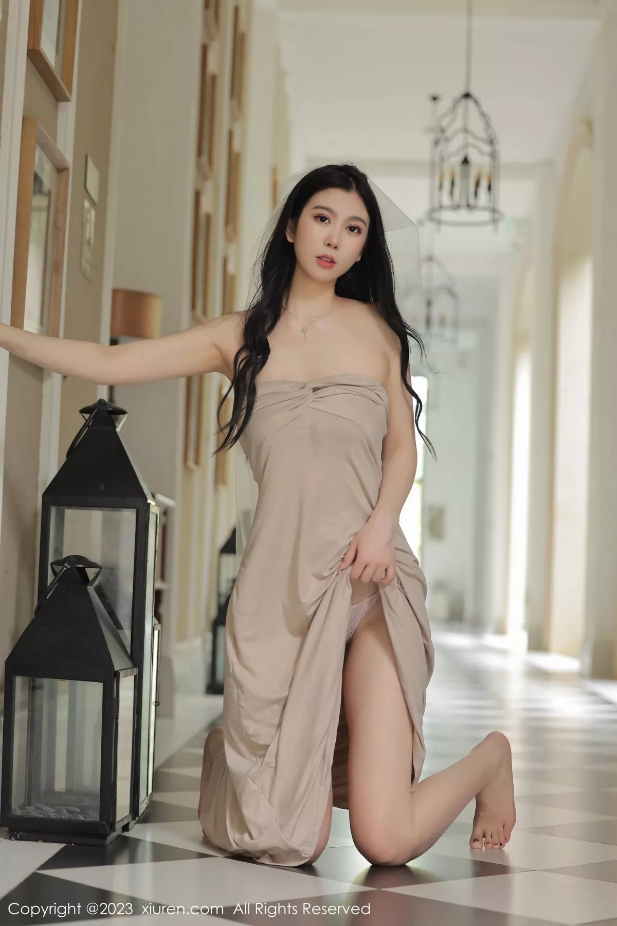 秀人集.com_[XiuRen秀人网]No.6513_模特李雅柔182CM性感杏色吊带长裙露蕾丝内裤秀美腿诱惑写真55P