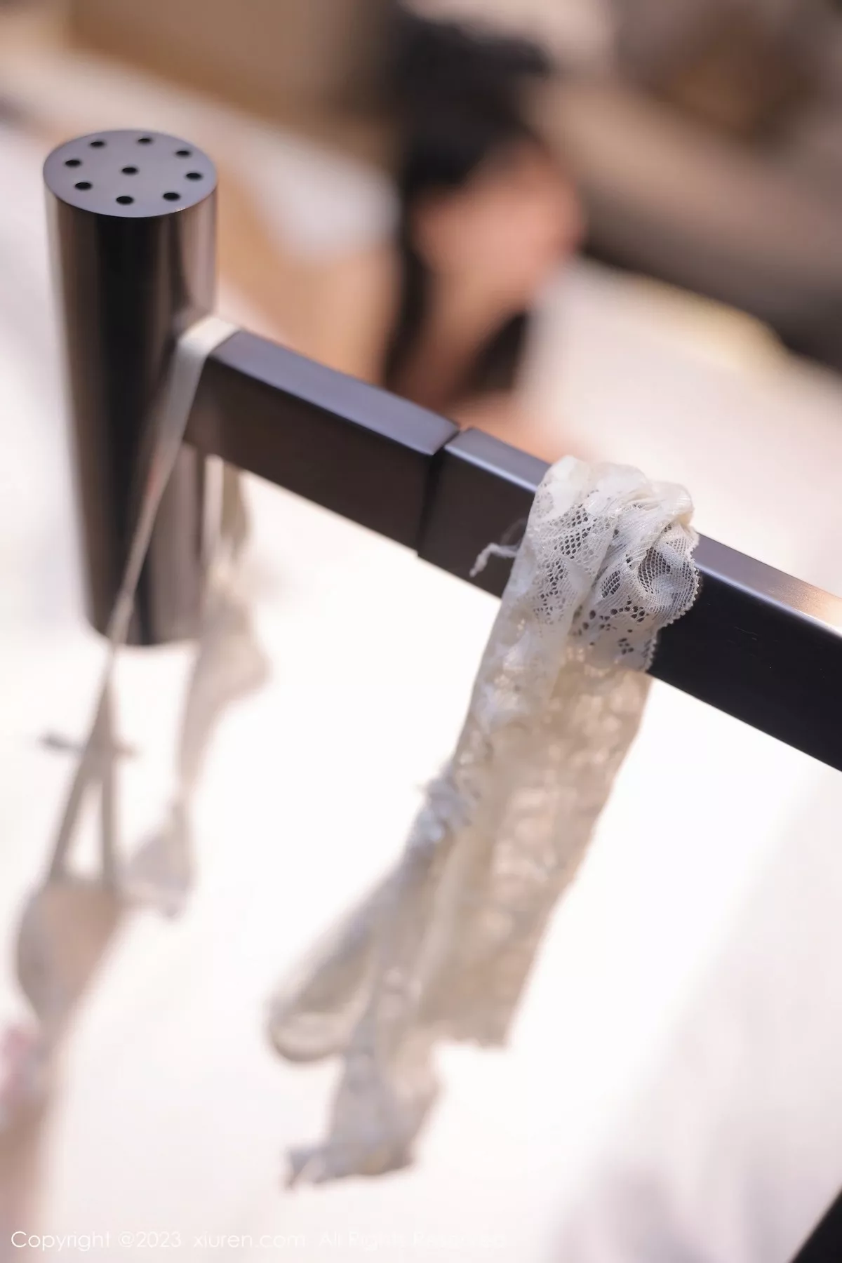 秀人集.com_[XiuRen秀人网]No.6662_模特幼幼学妹制服性感白T配格子裙露白色蕾丝内衣完美诱惑写真92P