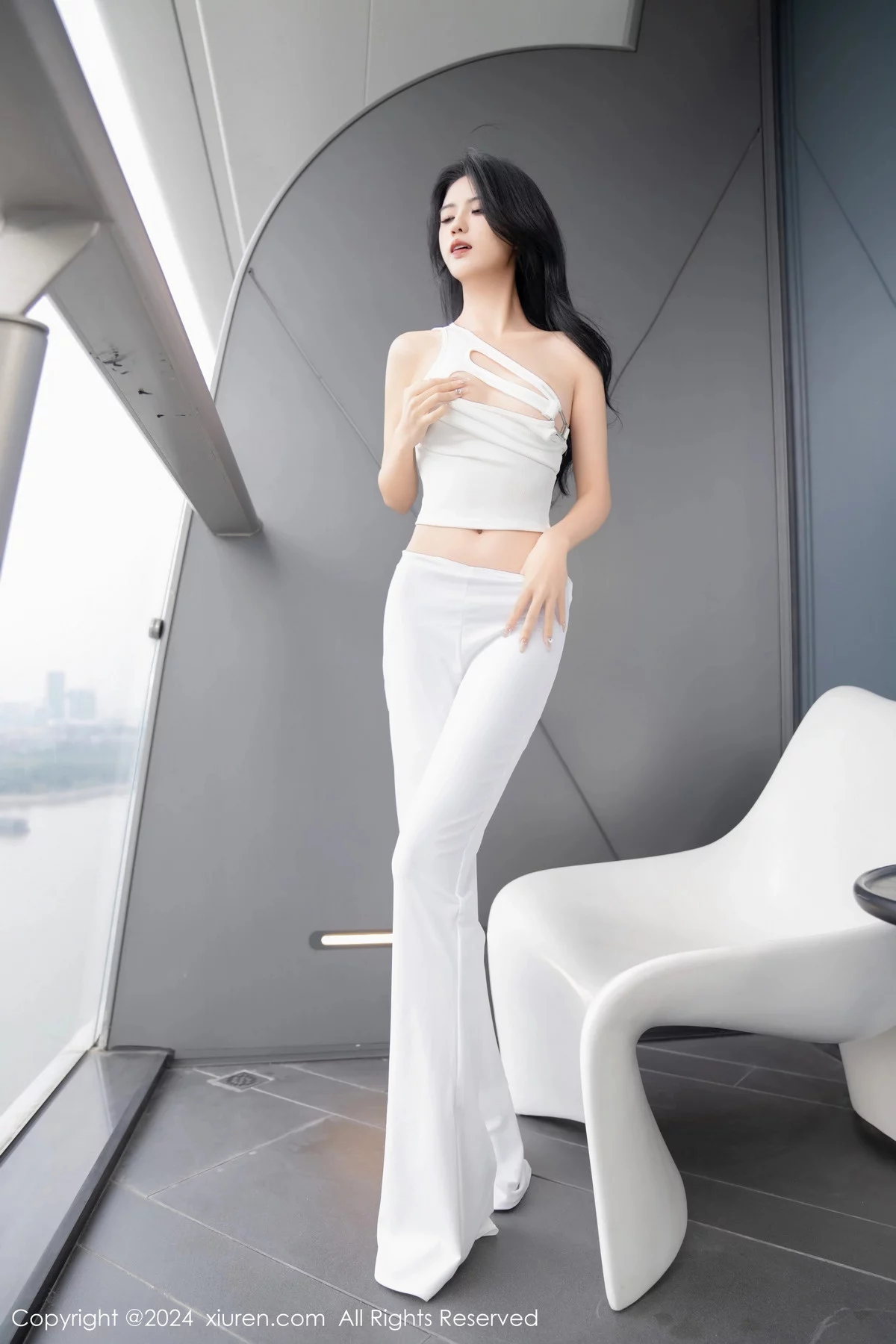 秀人集.com_[XiuRen秀人网]No.7937_模特浅浅Danny性感简约白色套装露白色内衣秀曼妙身姿诱惑写真82P