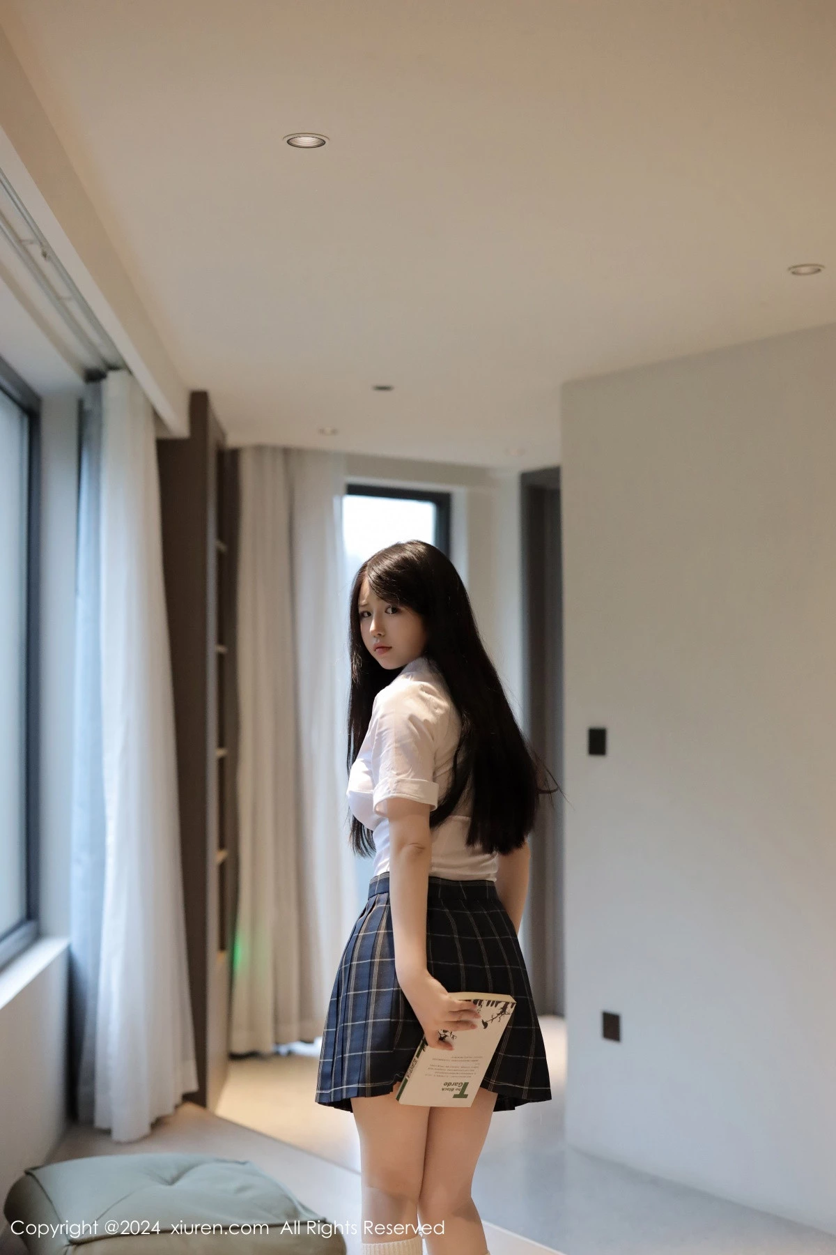 秀人集.com_[XiuRen秀人网]No.8173_模特陈小花性感白衬衫配黑色格子短裙秀曼妙身姿迷人诱惑写真83P