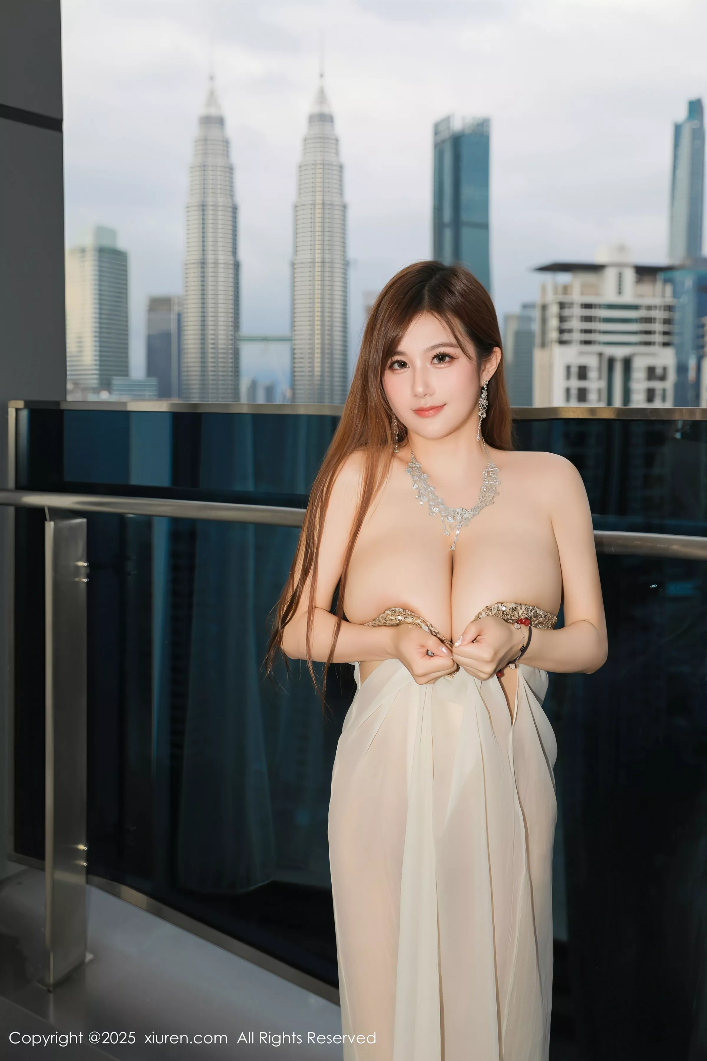 秀人集.com_[XiuRen秀人网]No.10218_模特小肉肉咪性感白色泳衣+肉色薄透裙秀凹凸身材撩人诱惑写真77P