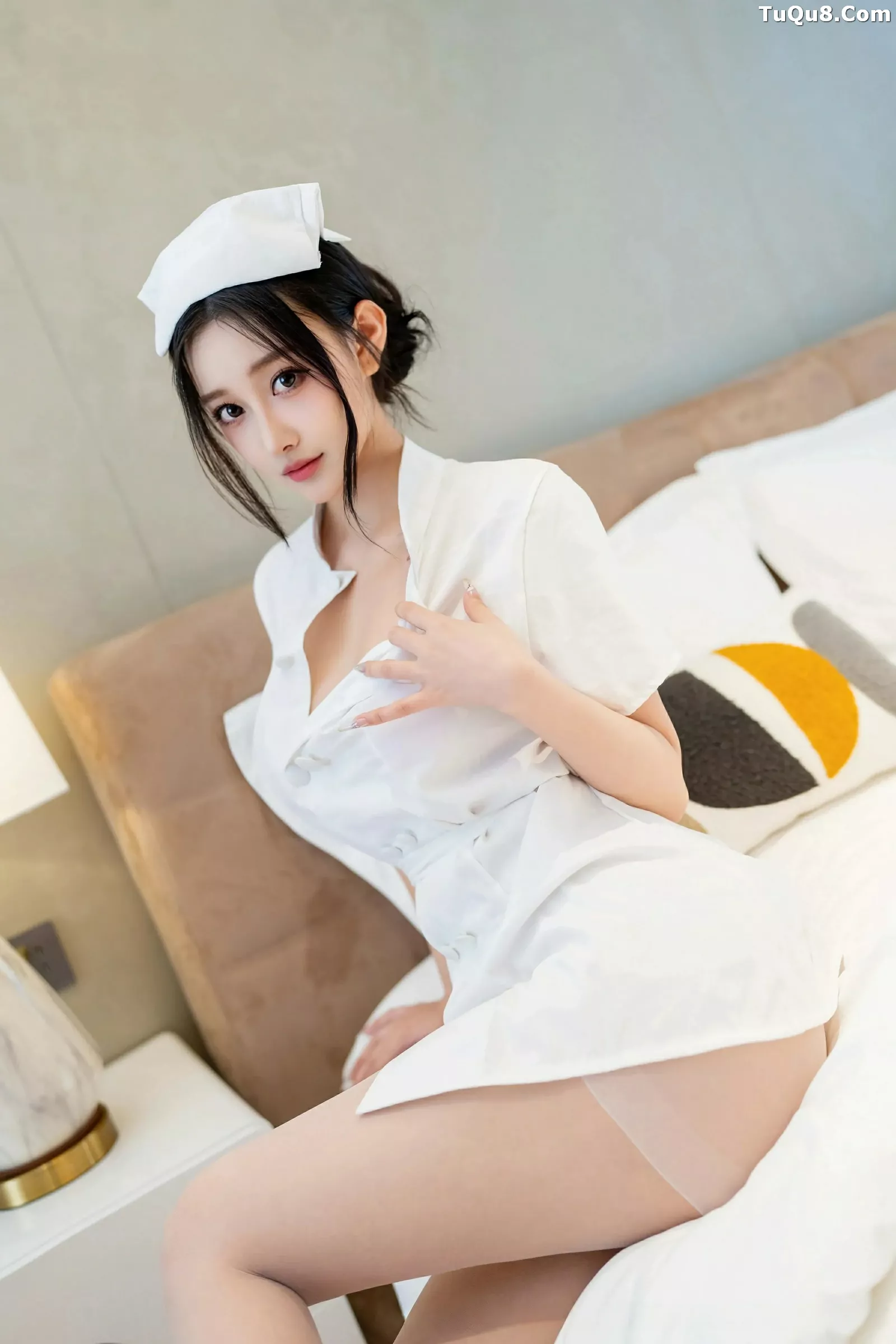 秀人集.com_[XINGYAN星颜社]VOL.362_新人模特木森vita性感白色护士制服露丰满身材胶带遮点诱惑写真79P