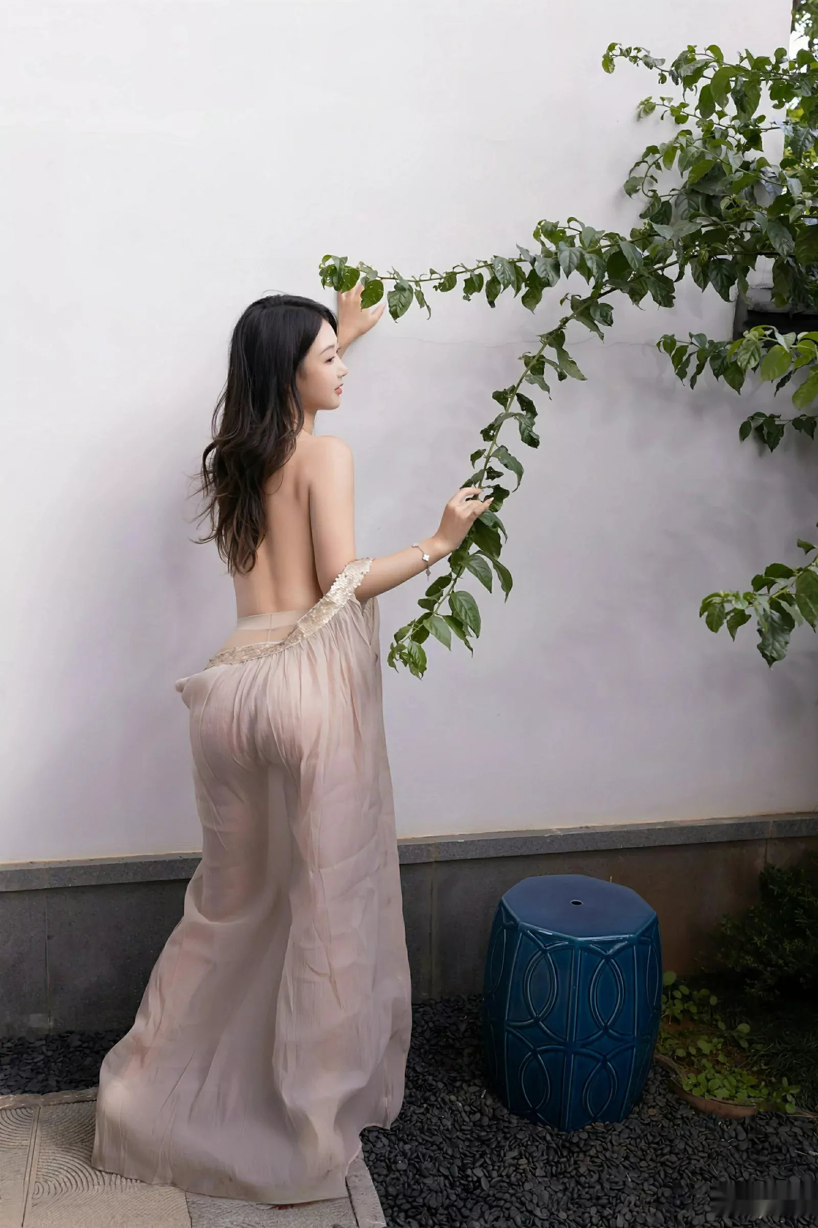 秀人集.com_[XiuRen秀人网]No.10619_模特唐安琪性感浅色薄纱服饰配超薄肉丝秀曼妙身姿完美诱惑写真81P