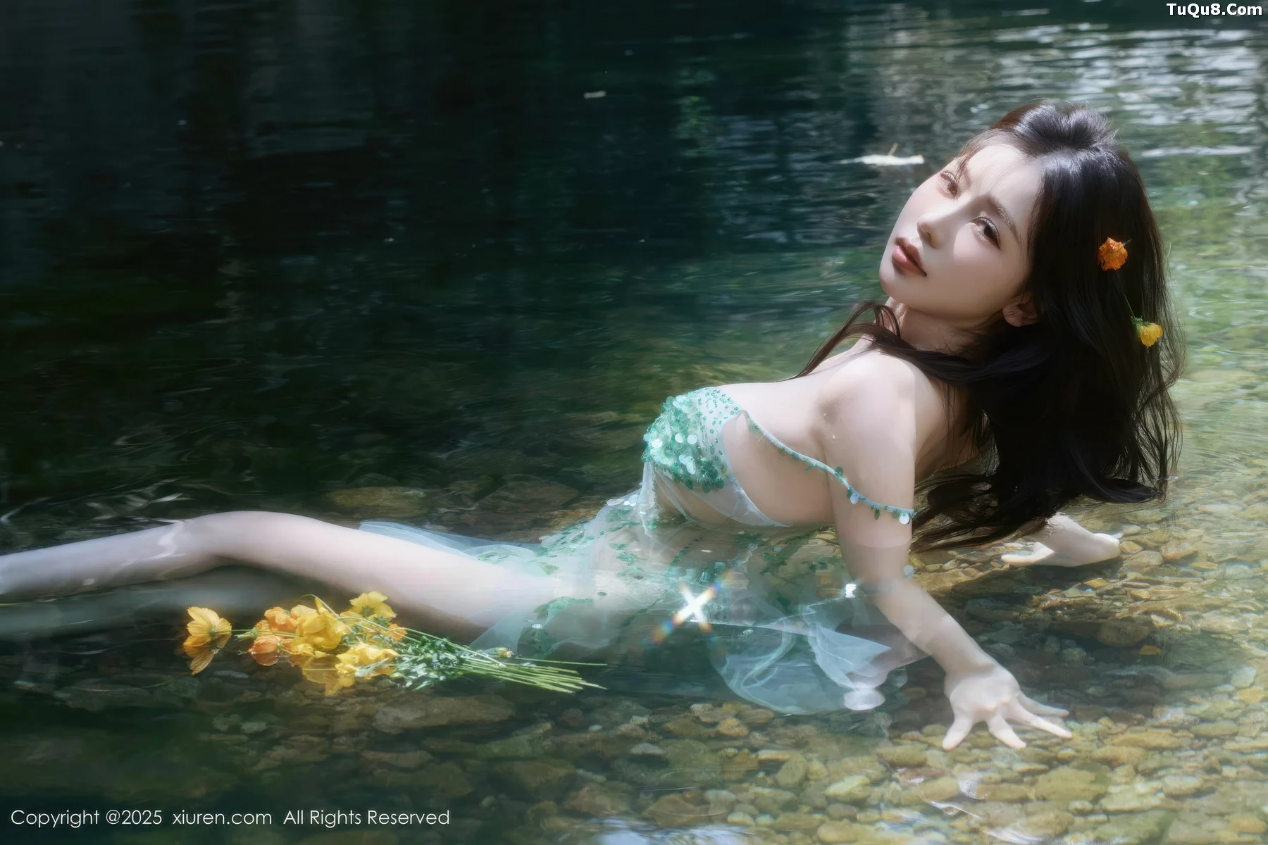 秀人集.com_[XiuRen秀人网]No.10756_模特尹甜甜户外小溪性感薄纱亮片裙湿身秀丰腴身材惹火诱惑写真60P