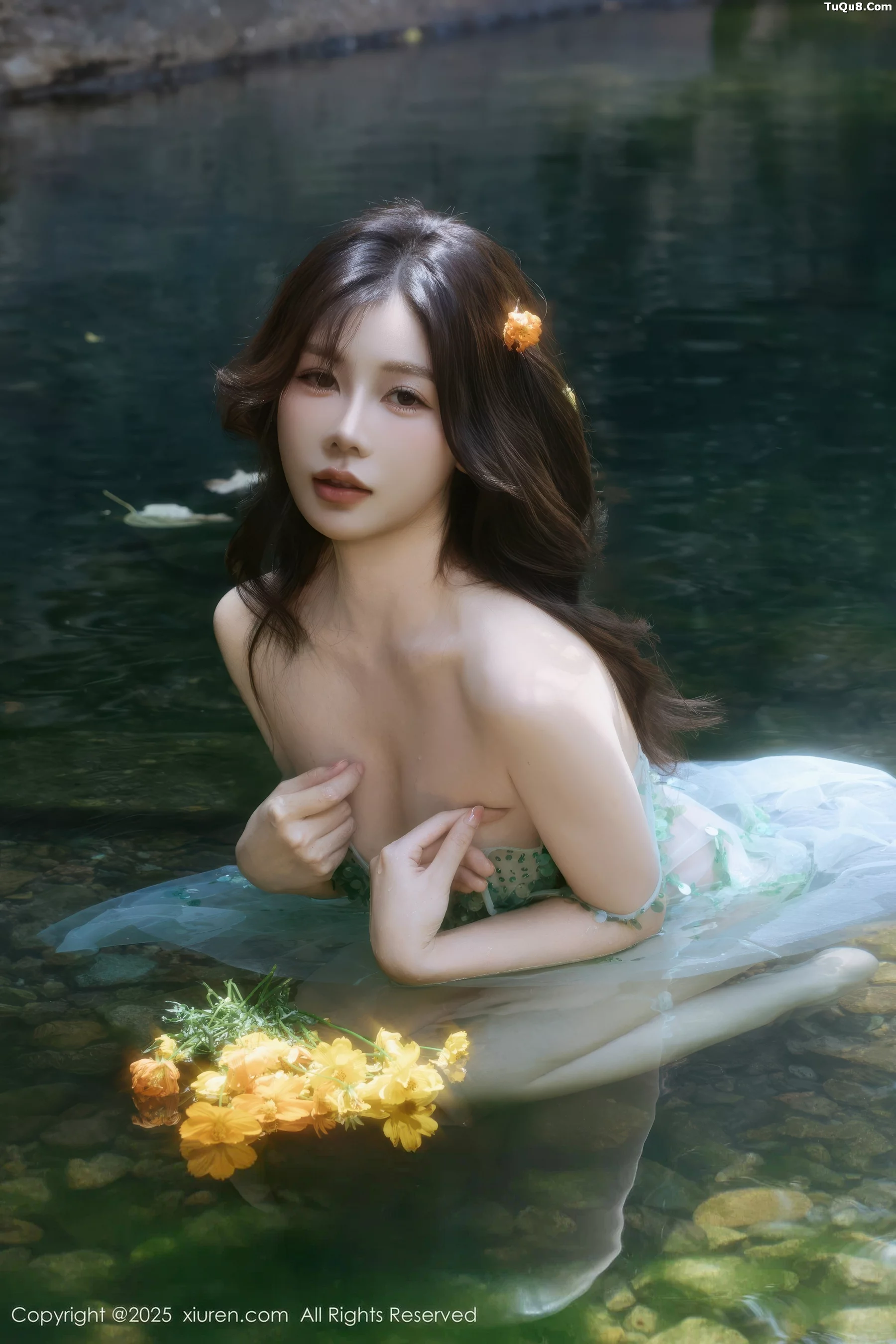 秀人集.com_[XiuRen秀人网]No.10756_模特尹甜甜户外小溪性感薄纱亮片裙湿身秀丰腴身材惹火诱惑写真60P