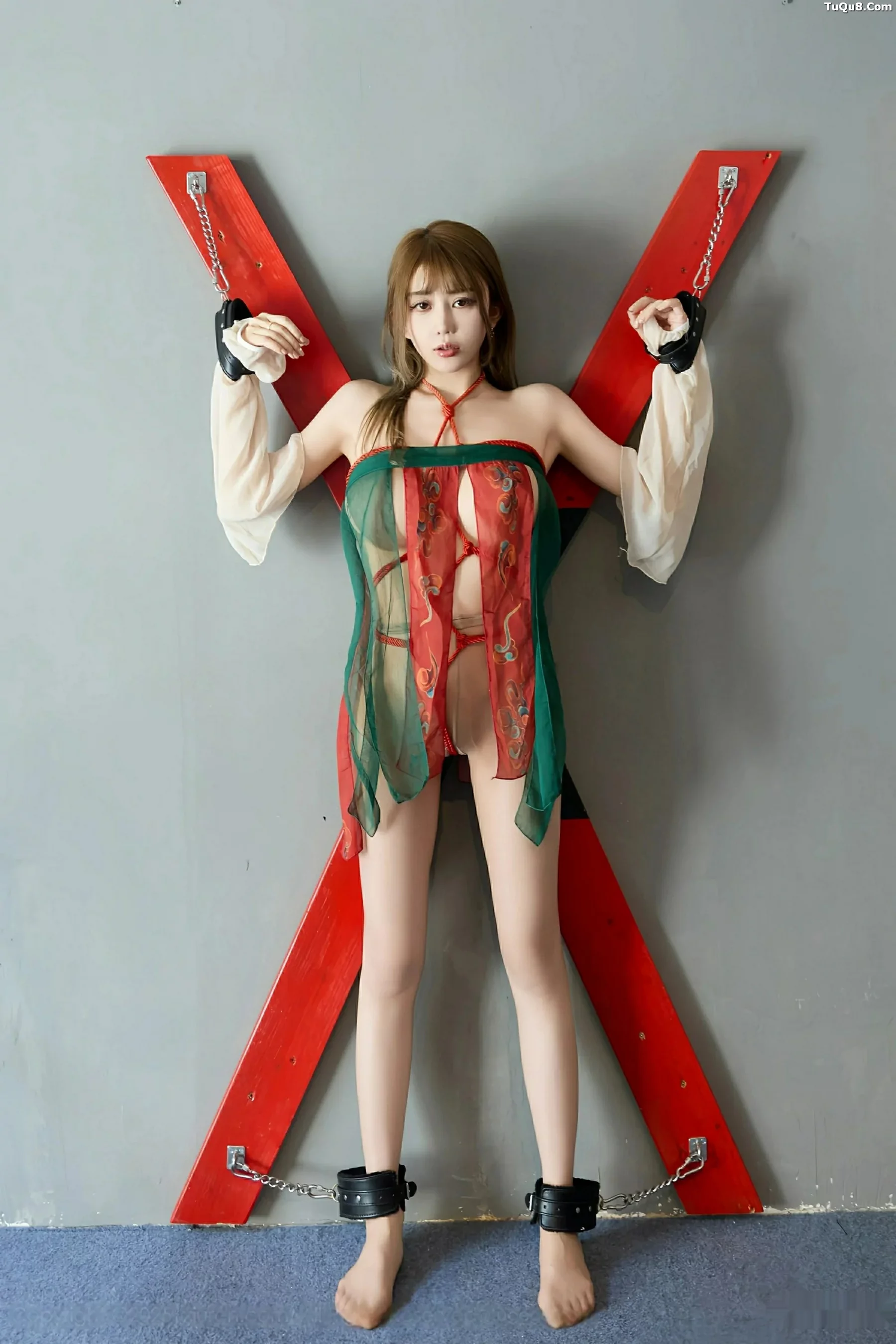 秀人集.com_[XiuRen秀人网]No.10811_模特Zoe柚柚性感古风薄纱服饰配超薄肉丝秀凹凸身材诱惑写真56P