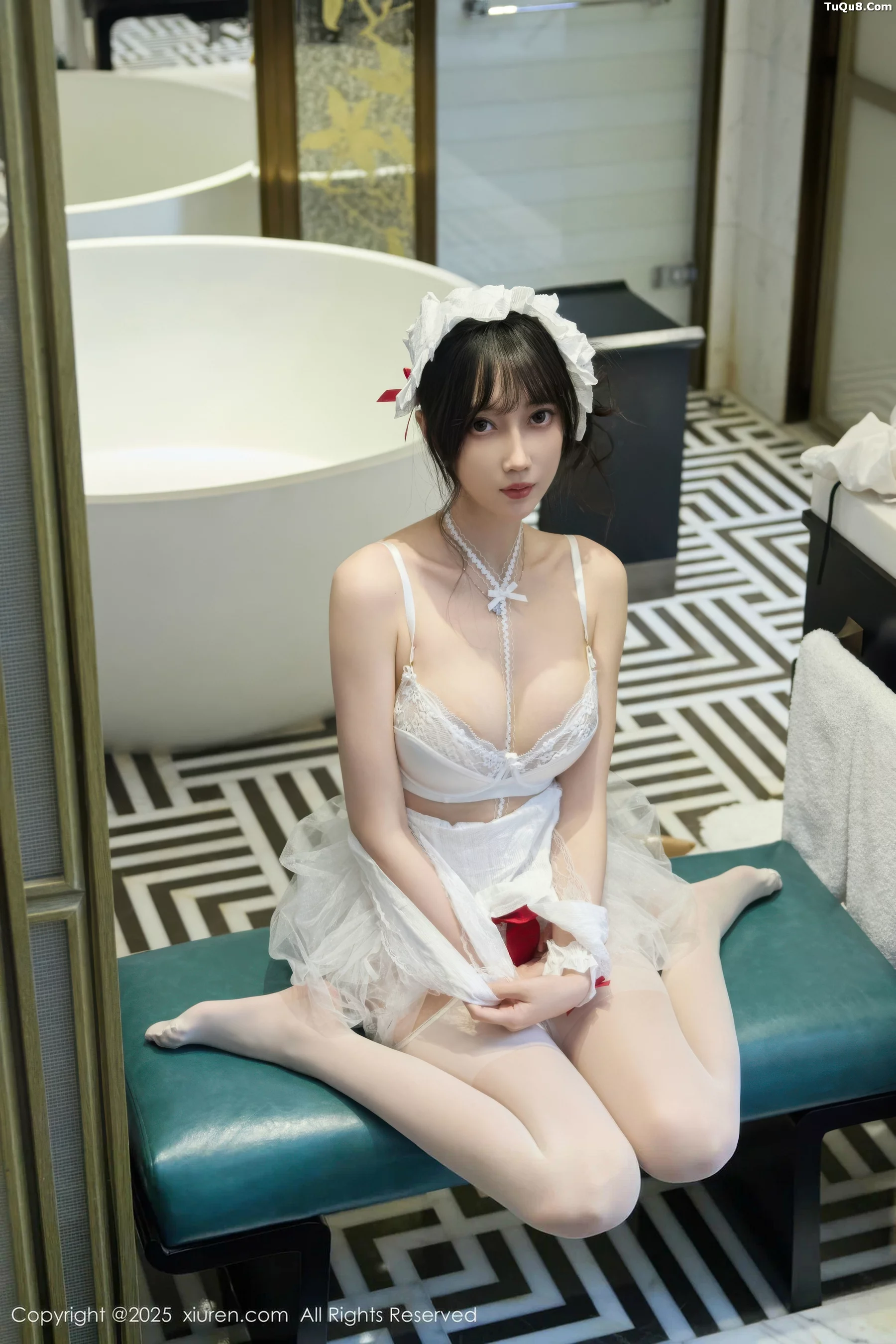 秀人集.com_[XiuRen秀人网]No.10827_模特玥儿玥er性感萝莉女仆装配白丝吊袜秀完美身材迷人诱惑写真64P