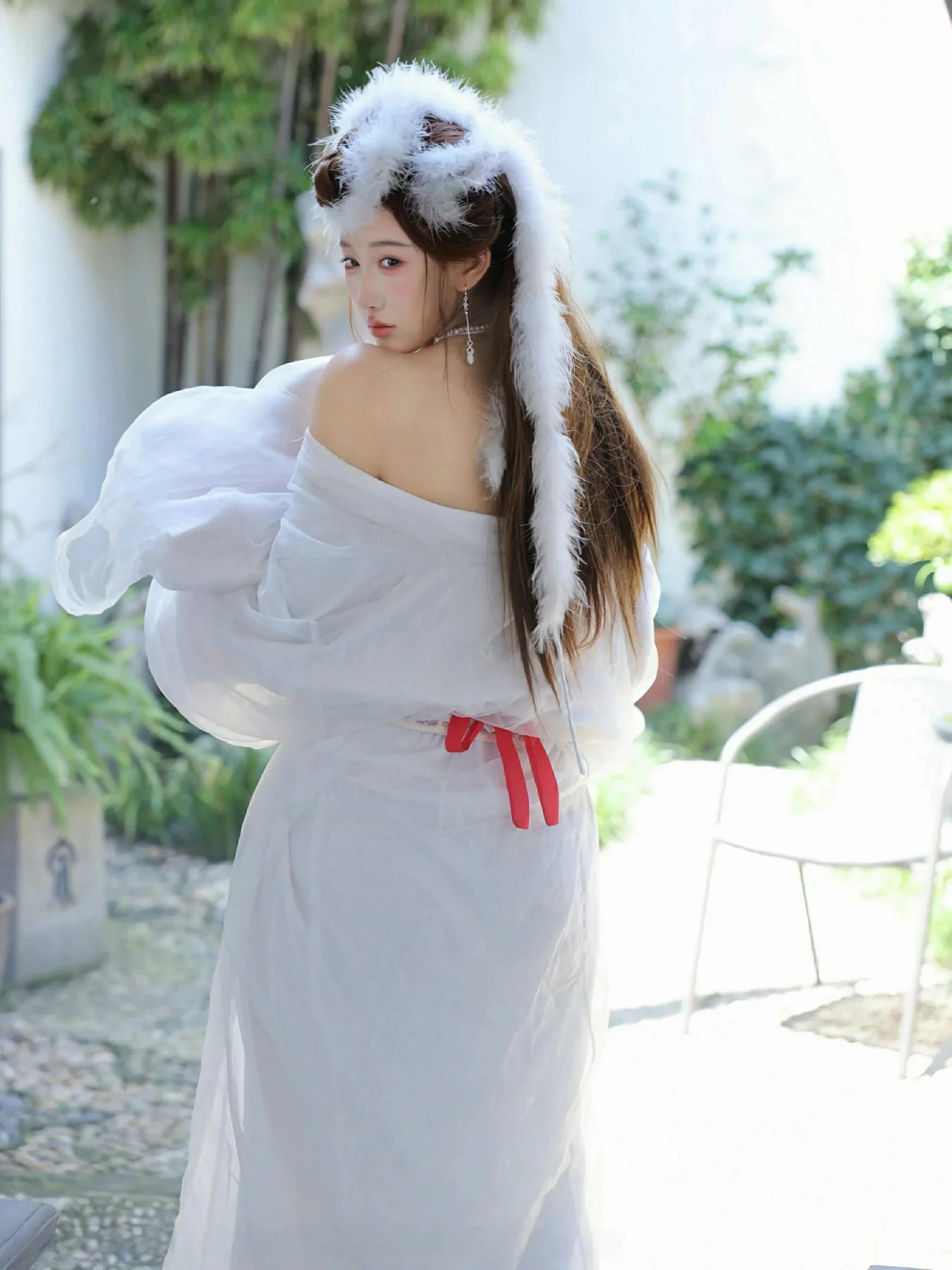 秀人集.com_[XiuRen秀人网]No.10843_模特金允希Yuki性感白色锦毛鼠装扮低胸秀丰腴身材完美诱惑写真78P