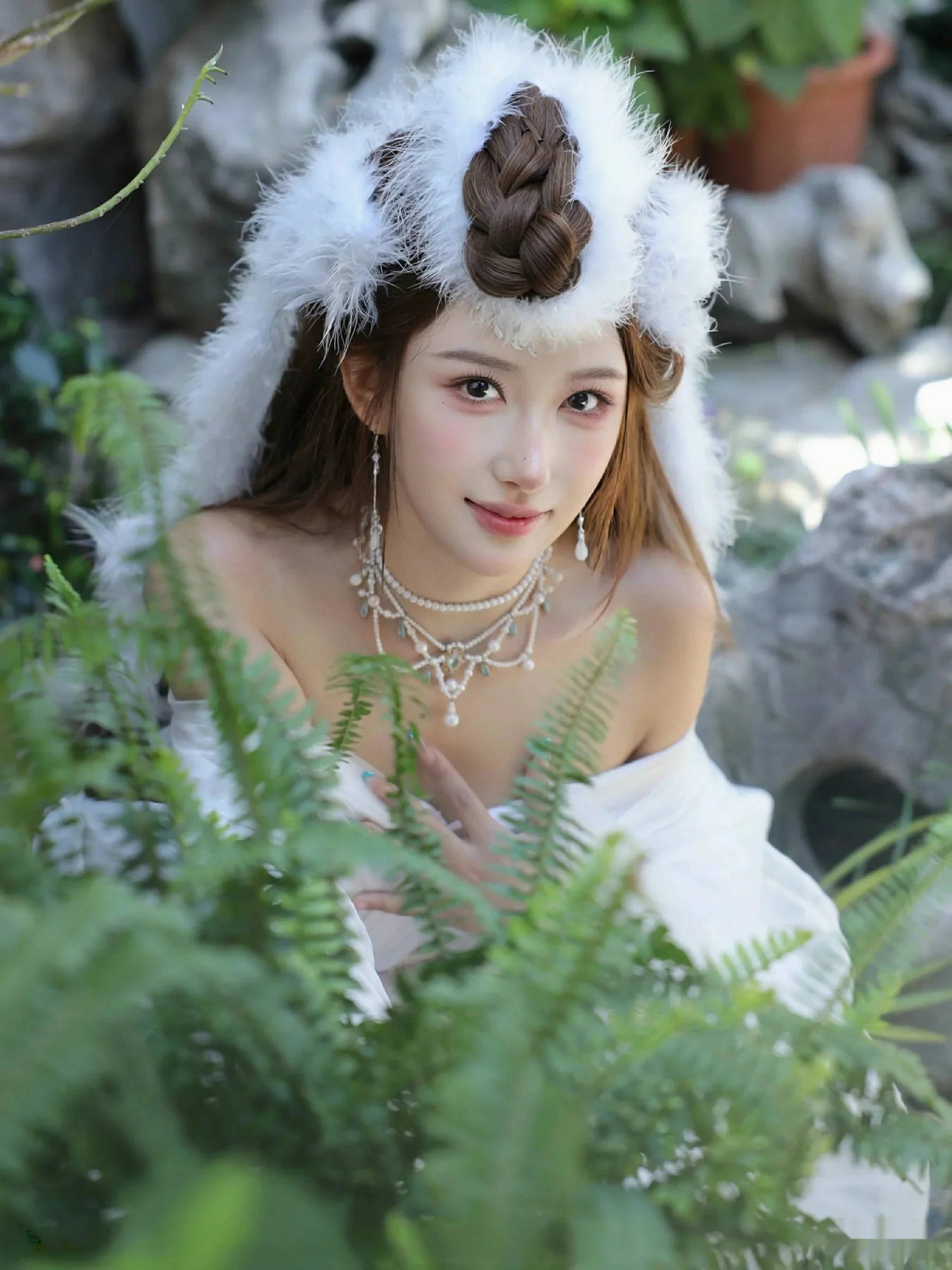 秀人集.com_[XiuRen秀人网]No.10843_模特金允希Yuki性感白色锦毛鼠装扮低胸秀丰腴身材完美诱惑写真78P