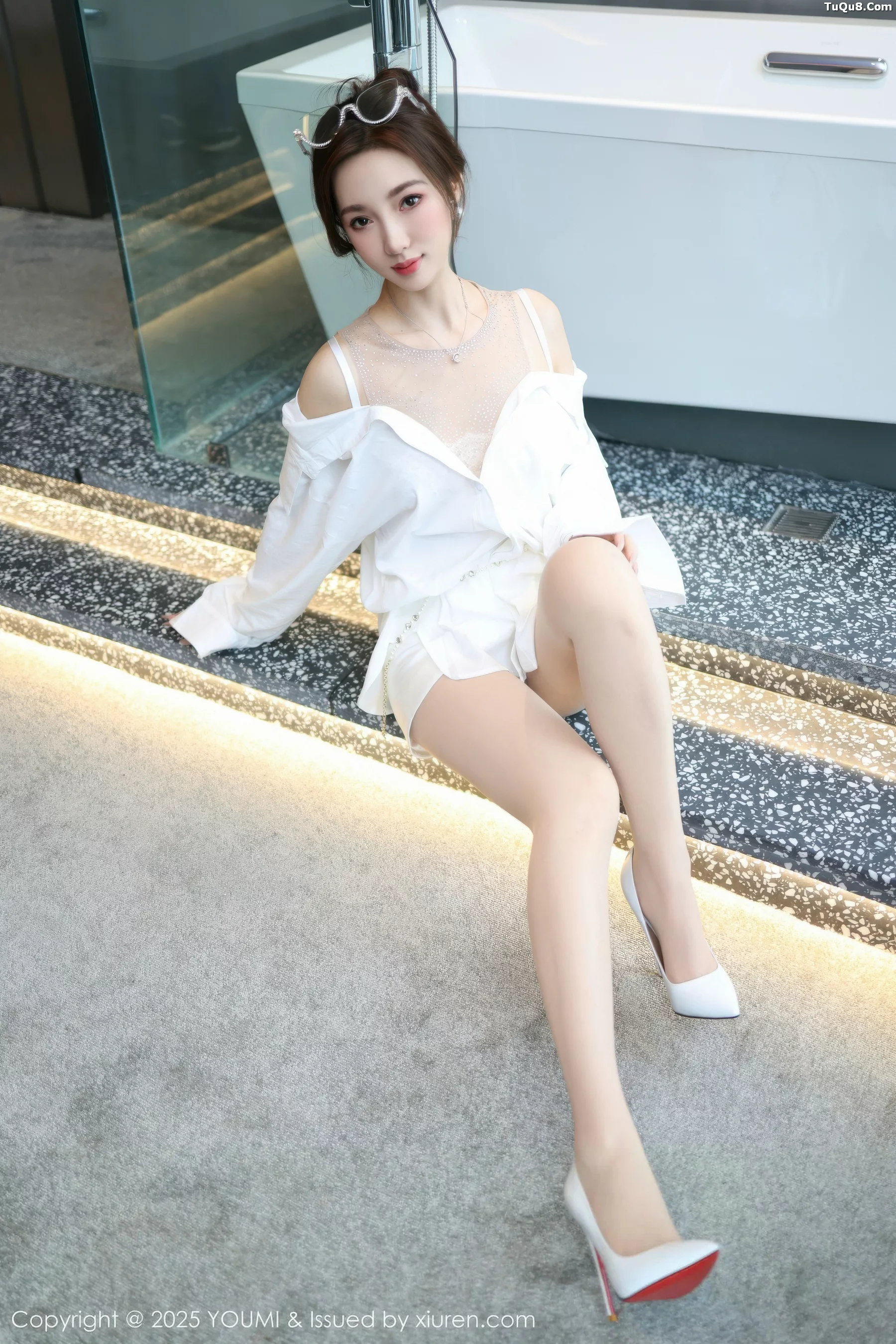 秀人集.com_[YouMi尤蜜荟]Vol.1177_模特Twins-桃桃性感白色连衣短裙配白色丝袜秀曼妙身姿诱惑写真76P