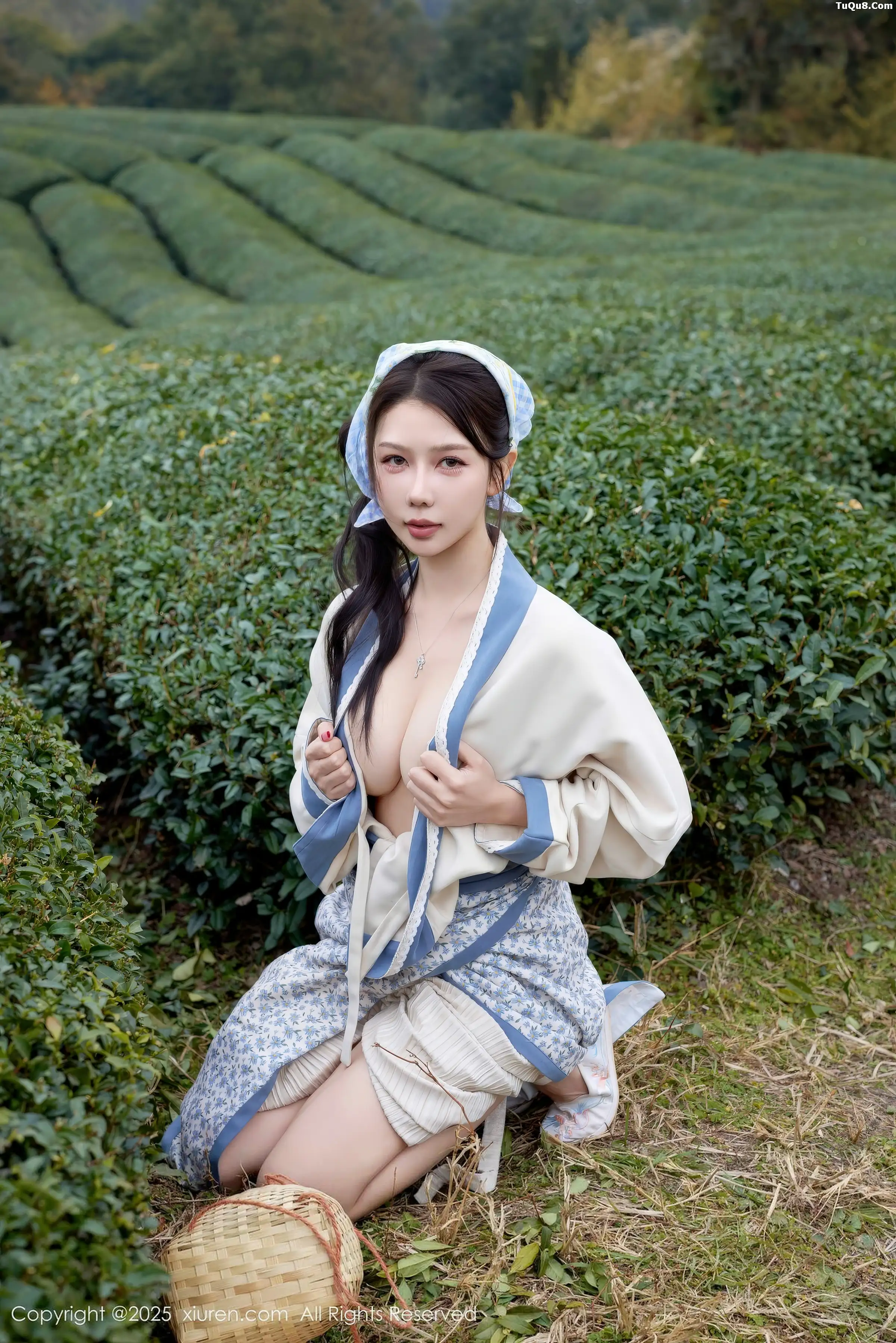 秀人集.com_[XiuRen秀人网]No.11098_模特尹甜甜户外采茶姑娘装扮性感长裙秀翘臀美腿迷人诱惑写真61P