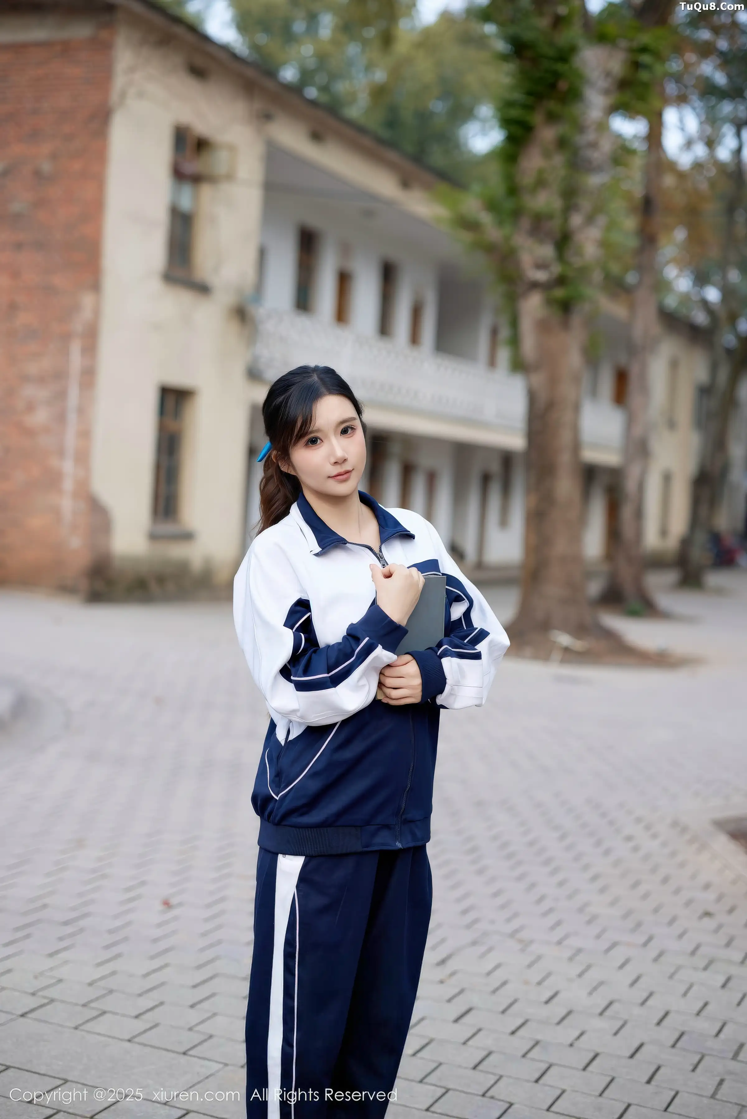 秀人集.com_[XiuRen秀人网]No.11103_模特小肉肉咪性感学生装露红色内衣配黑丝网袜秀凹凸身材写真72P