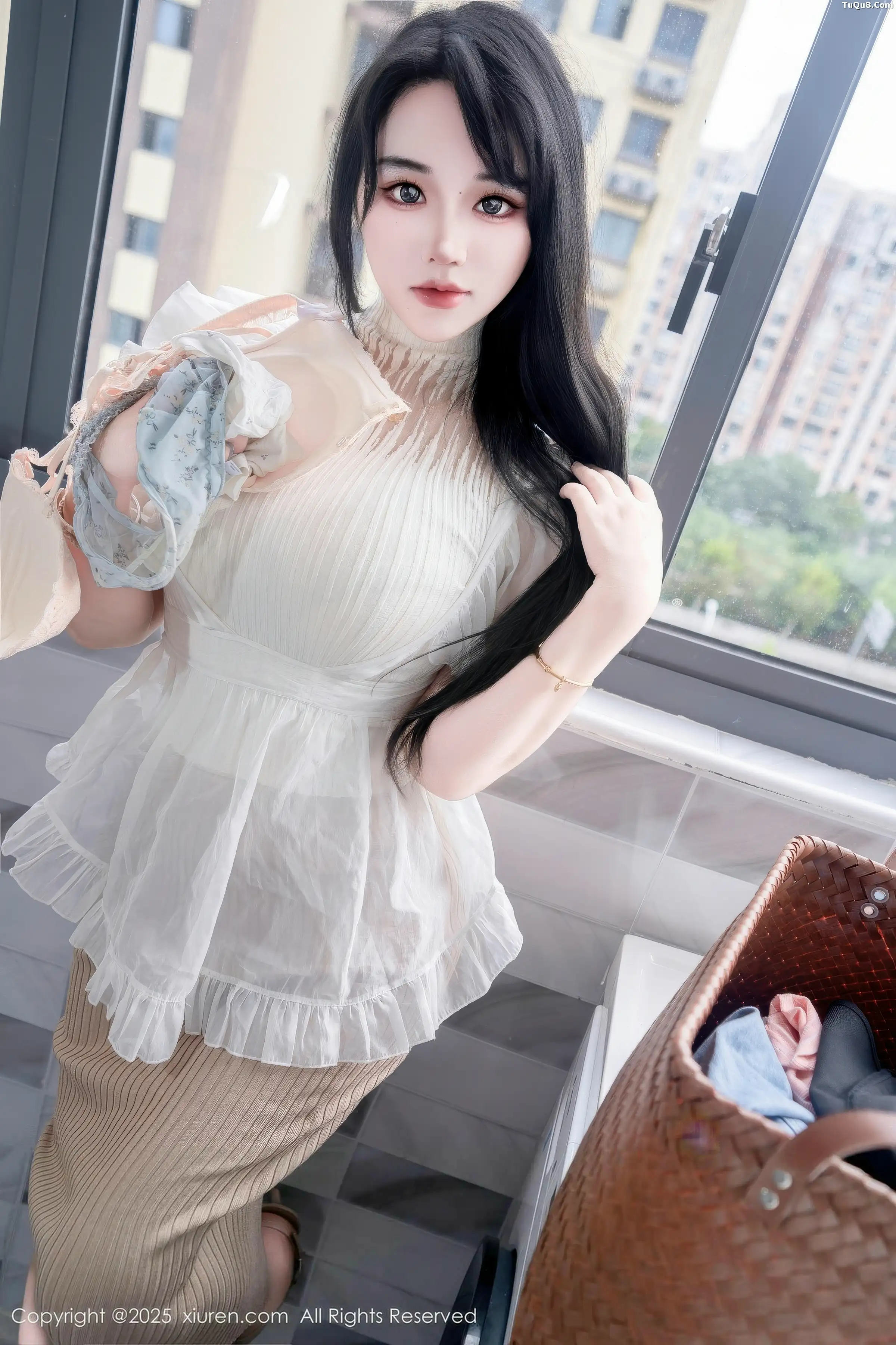 秀人集.com_[XiuRen秀人网]No.11010_模特汐汐爱吃草莓性感薄纱露原色内衣秀完美身材迷人诱惑写真83P